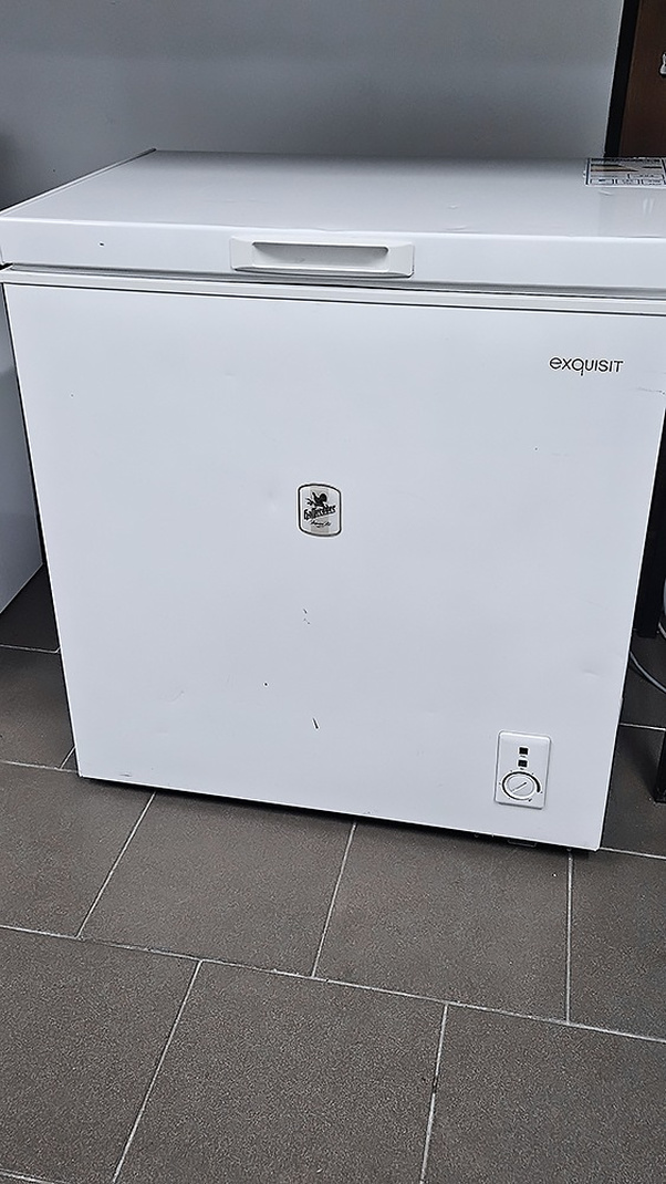 Pultový mrazák Exquisit, objem 146 litrů – Mrazáky | Elektro Bazar Liberec