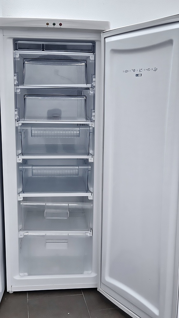 Zásuvkový mrazák Luxor – Mrazáky | Elektro Bazar Liberec