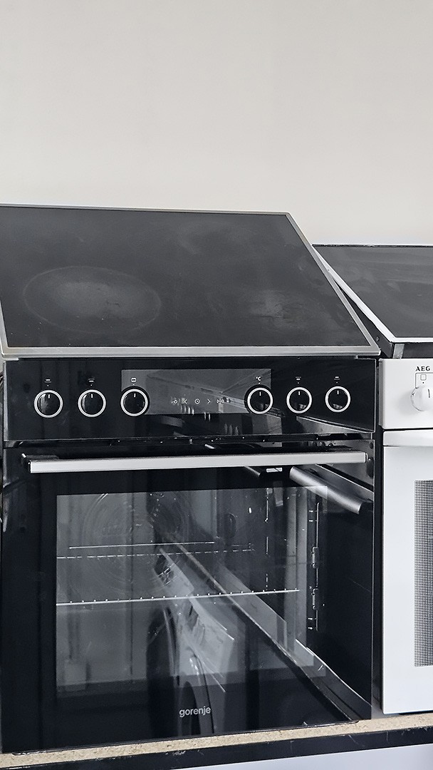 Horkovzdušná trouba se sklokeramickou deskou - set GORENJE – Vestavné trouby s deskou – sety | Elektro Bazar Liberec